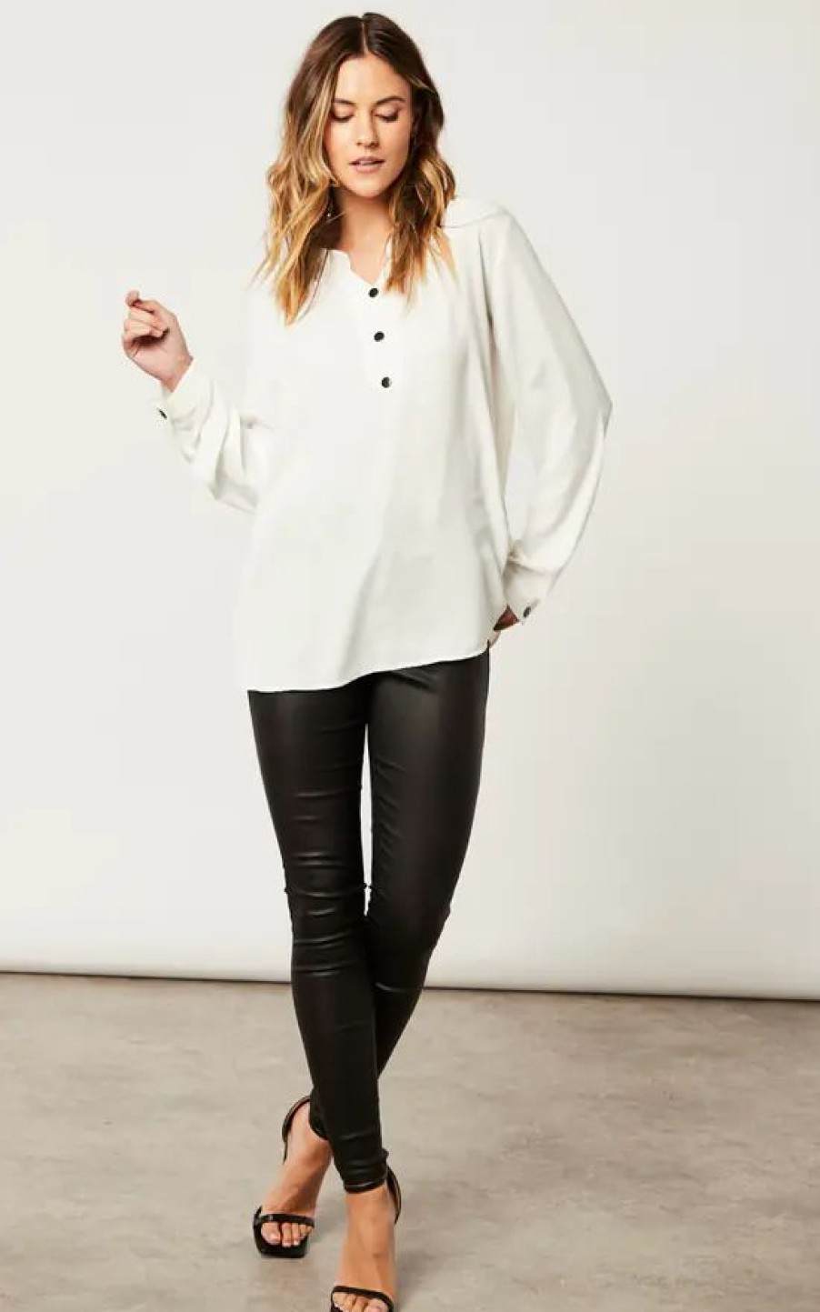 Tops * | Coupon Hoxton Gal Oversized Long Sleeves Top With Button Details In White