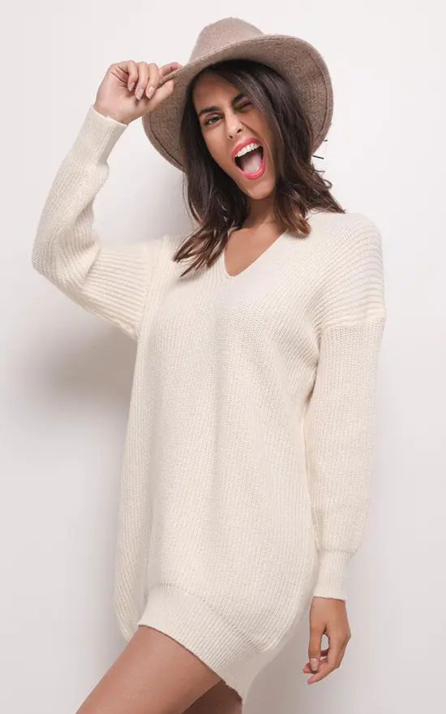 Dresses * | Hot Sale Lilura London Oversized Jumper Dress With V Neck In Beige