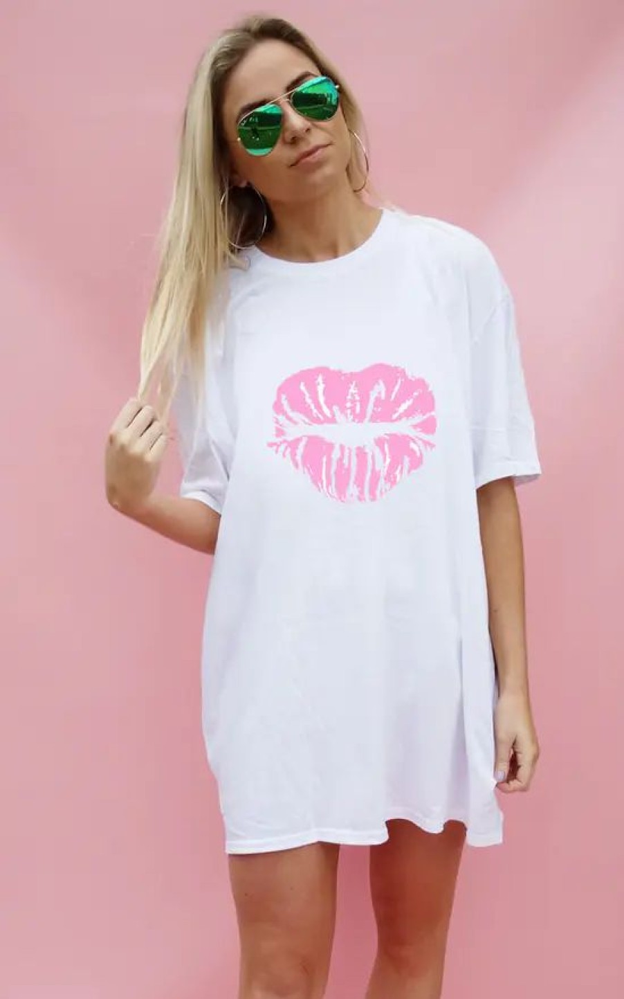 Tops * | Best Reviews Of Sade Farrell Heart Shape Lip Oversize Tshirt