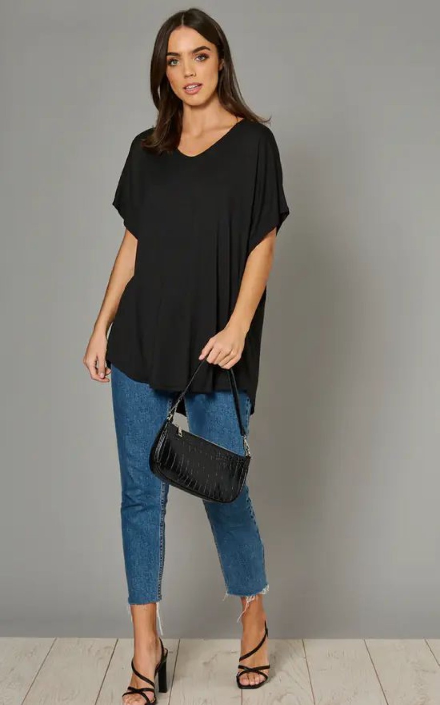 Tops * | Deals Blue Vanilla Aiyla Basic Oversized Tshirt In Black