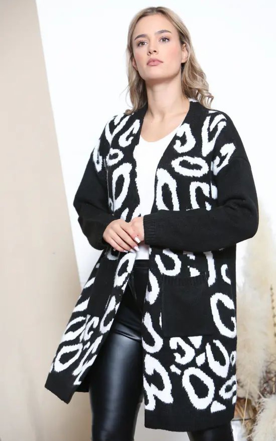 Knitwear * | Flash Sale Lucy Sparks Black/ White Leopard Print Smart Cardigan