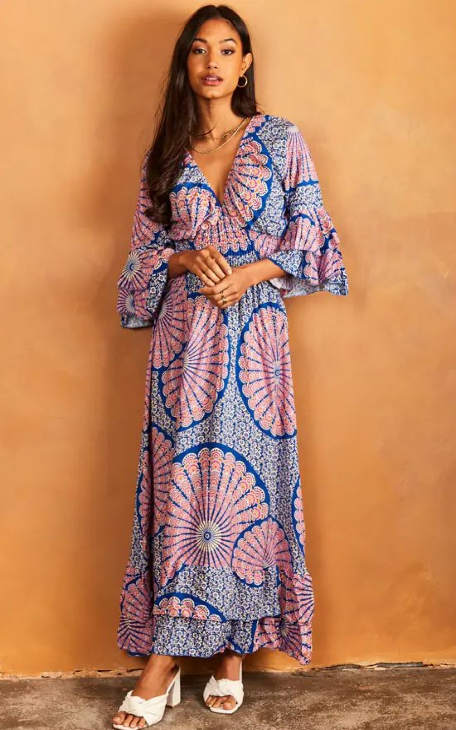 Dresses * | Hot Sale Bella And Blue Patterned Ruffle Sleeve Maxi Dress In Blue