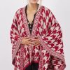 Knitwear * | Discount Boutique Store Beige And Red Abstract Shapes Poncho One Size Fit (10 20)