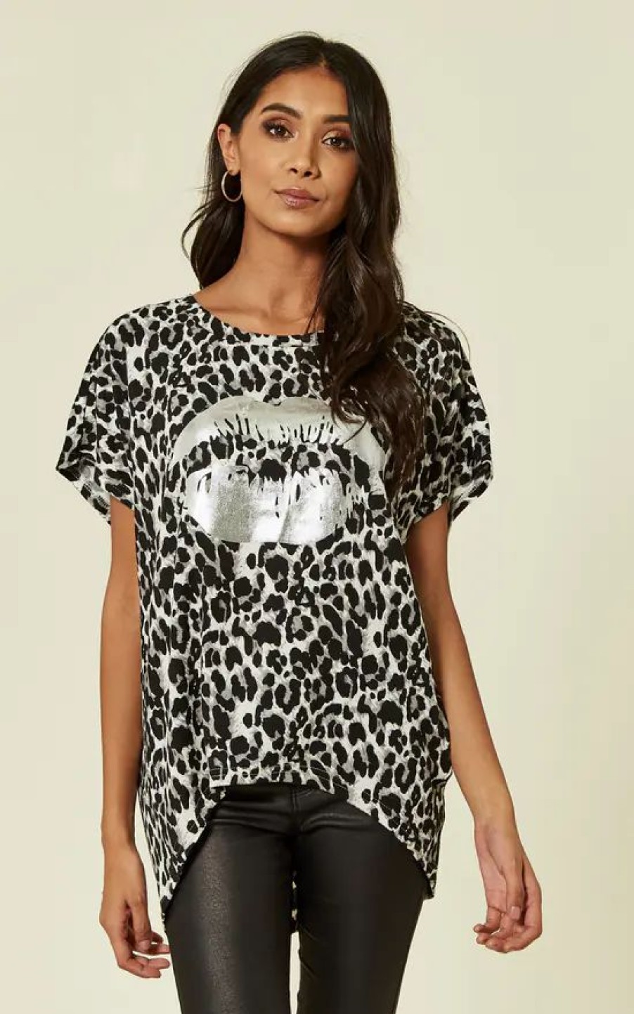 Tops * | Budget Blue Vanilla Kimaaya Silver Lips Oversized Top In Animal Print