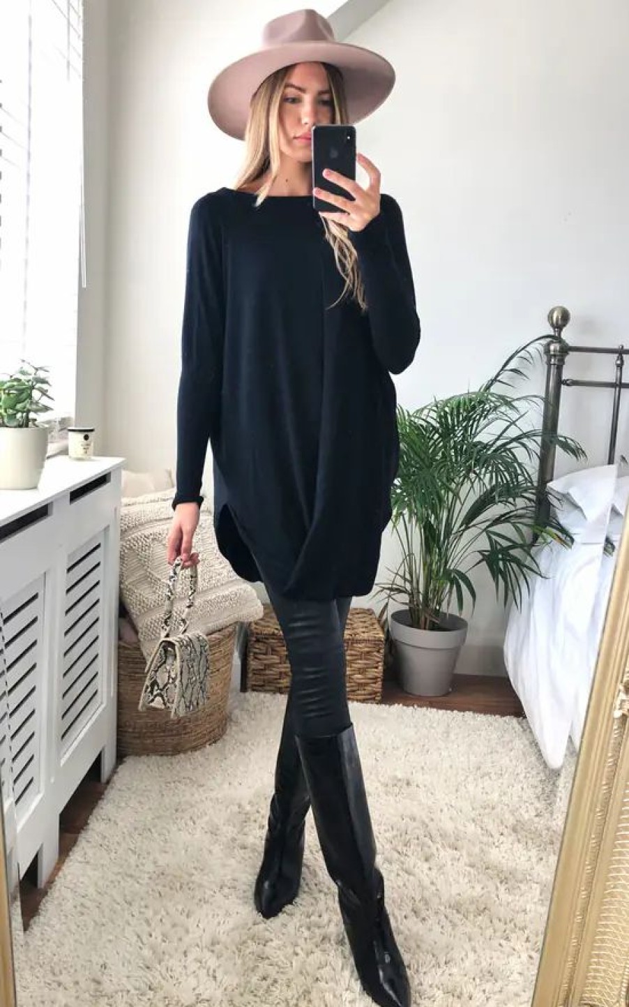 Dresses * | Budget Love Como Boat Neck Twist Knit In Black