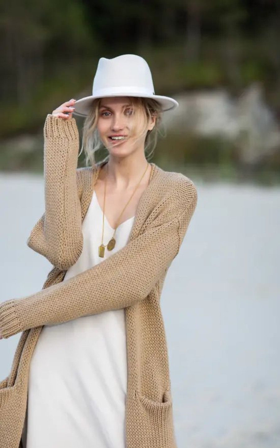 Knitwear * | Hot Sale Moe Long Oversized Cardigan With Pockets In Light Brown