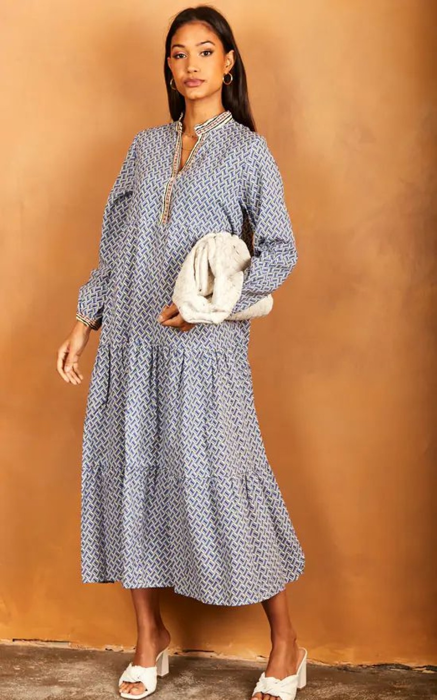 Dresses * | Brand New Bella And Blue Geometric Print Long Sleeve Maxi Dress In Blue