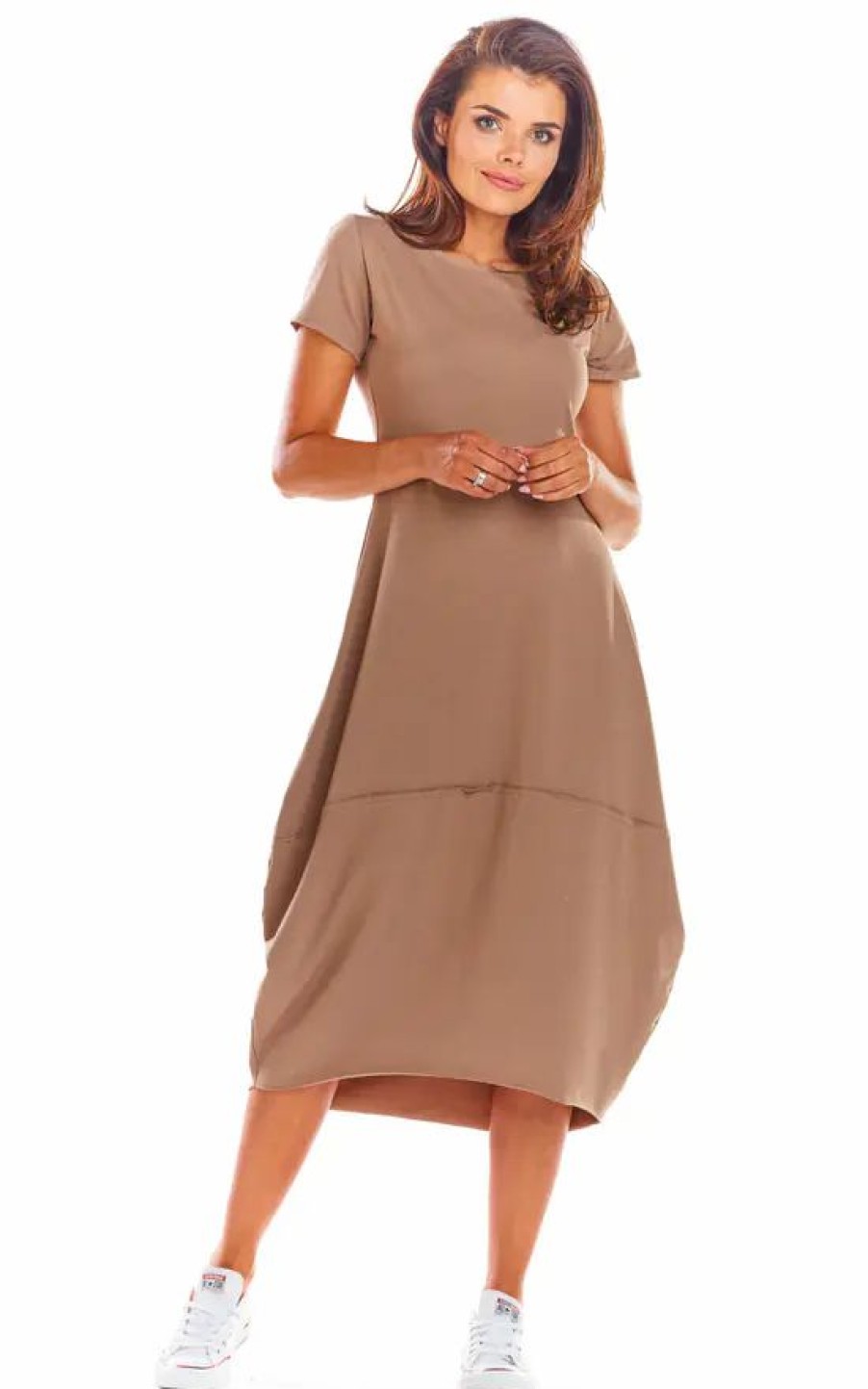 Dresses * | Best Sale Awama Short Sleeve Midi Dress With Wide Hem In Beige