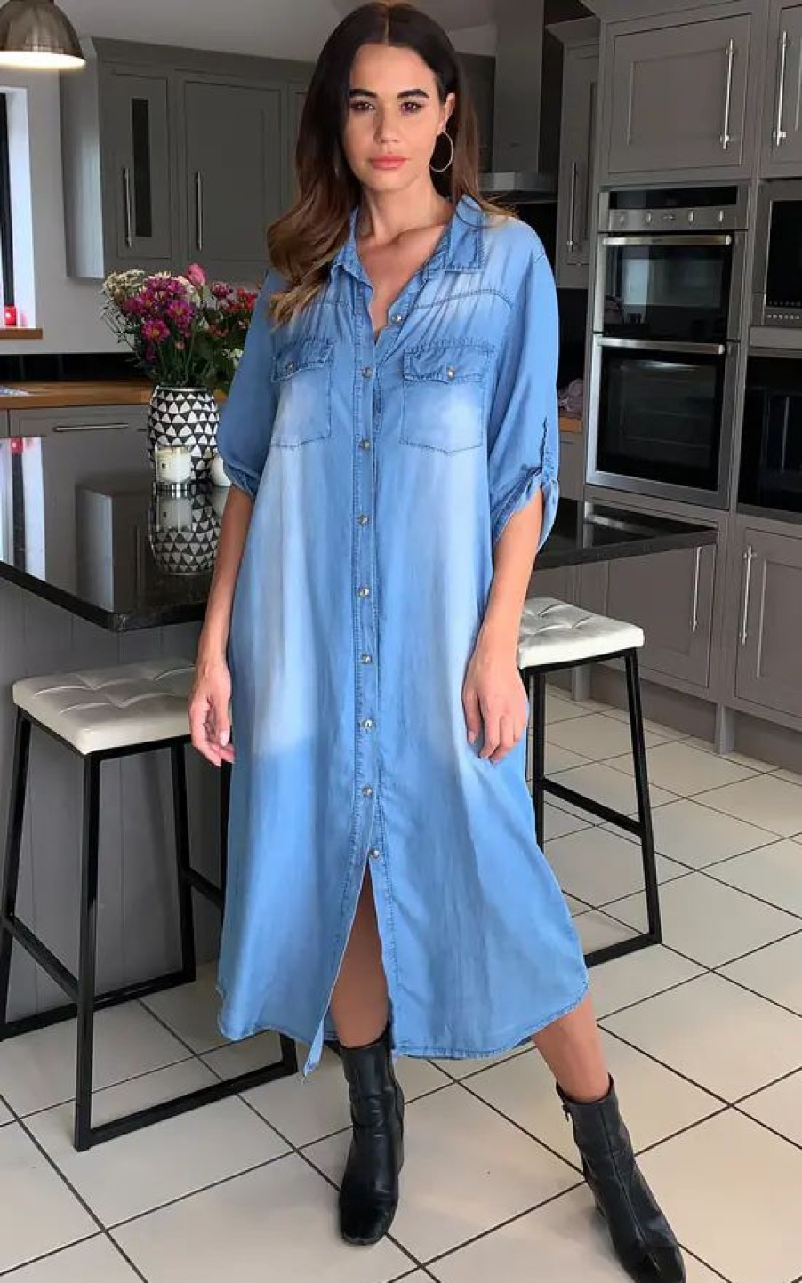 Dresses * | Best Reviews Of Hoxton Gal Denim Midi Dress With Pocket Details