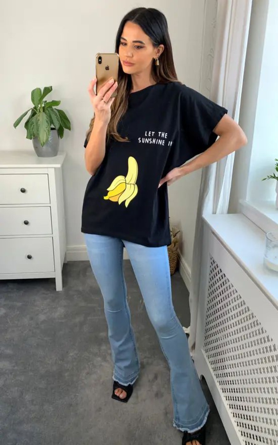 Tops * | Cheapest Hoxton Gal Oversized Banana Relaxed T Shirt In Black