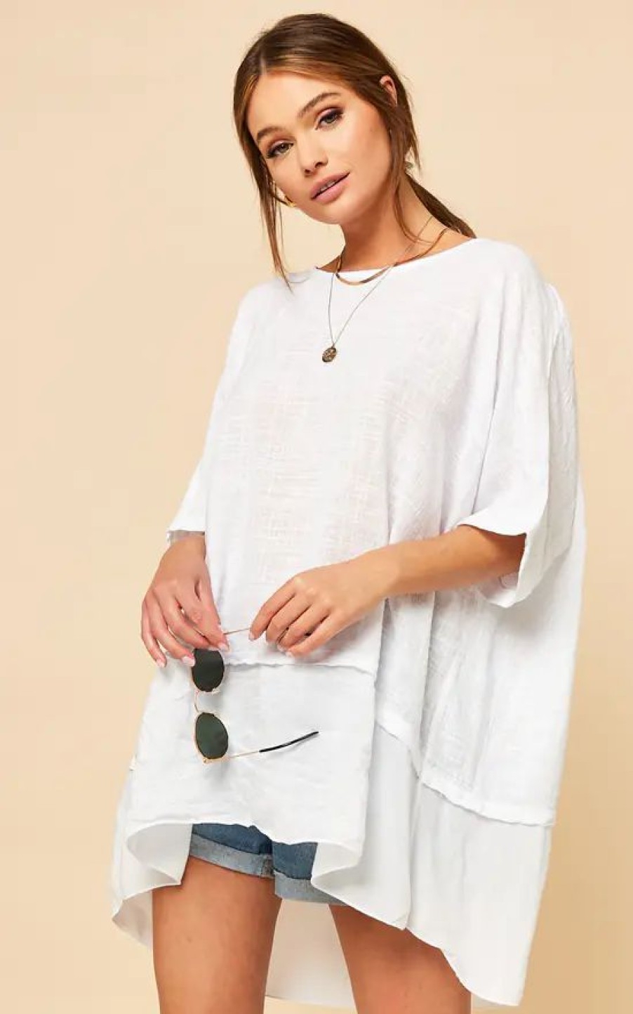 Tops * | Best Pirce Bella And Blue Oversized Top With Contrasting Hem In White