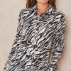 Tops * | Best Pirce Nikka Oversized Shirt In Animal Plisse