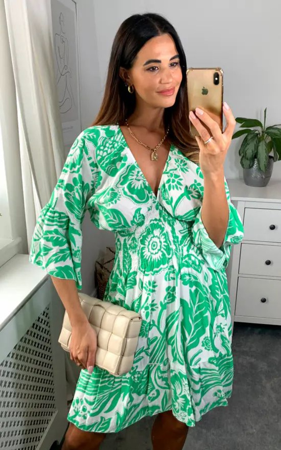 Dresses * | Buy Hoxton Gal Oversized V Neck Detailed Floral Print Mini Dress In Green And White