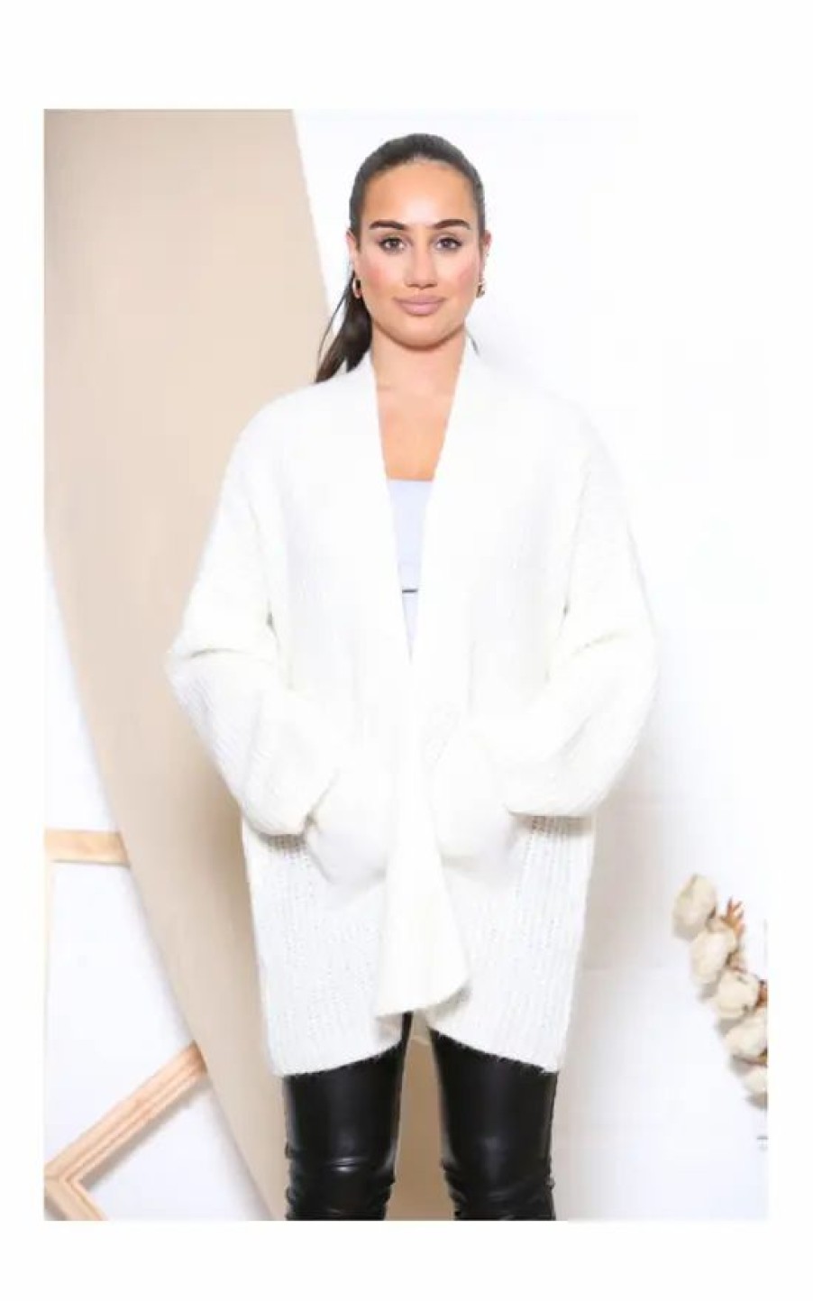 Knitwear * | Flash Sale Loes House Oversized Cardigan With Pockets In White