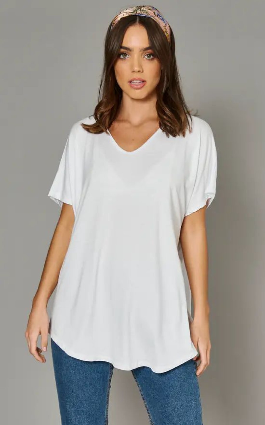 Tops * | Budget Blue Vanilla Aiyla Basic Oversized Tshirt In White