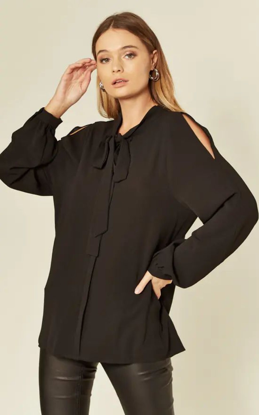 Tops * | Flash Sale Hoxton Gal Black Oversized Split Arm Relaxed Fit Top