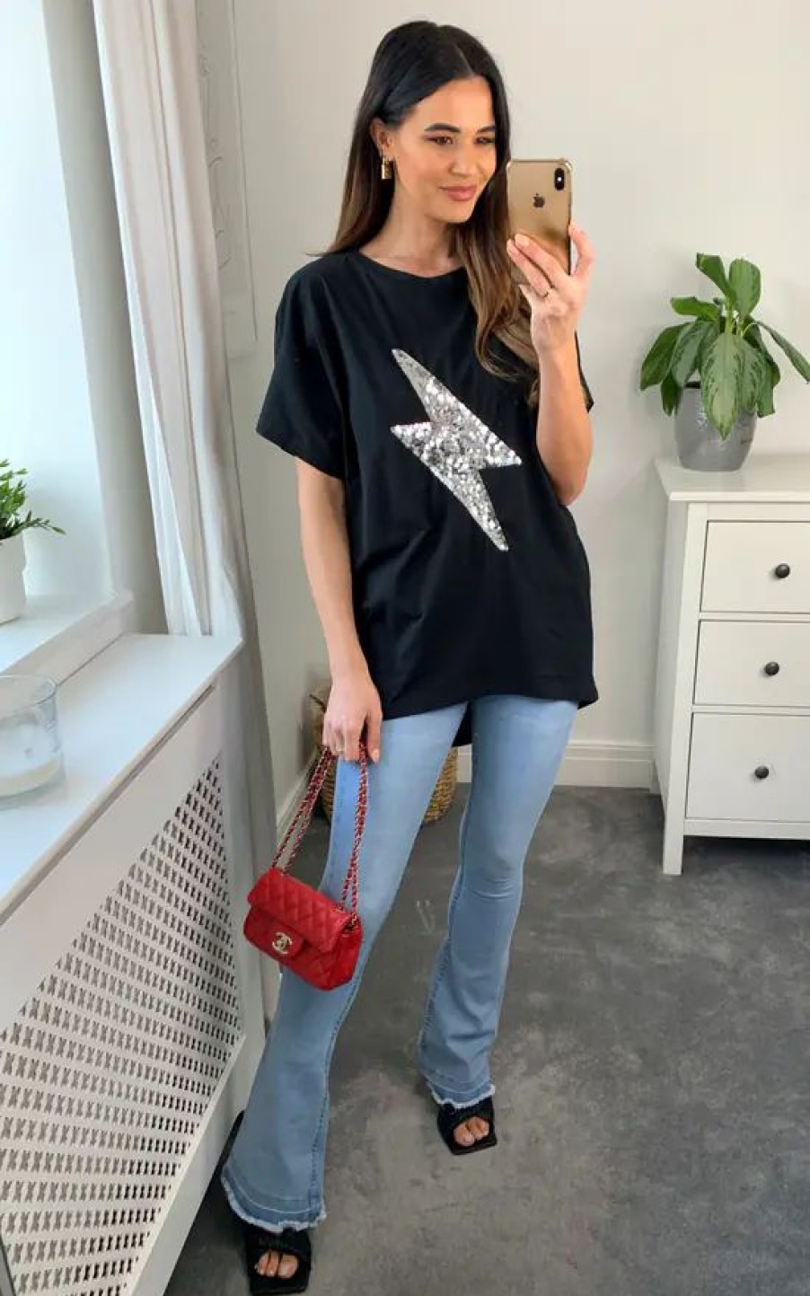 Tops * | New Hoxton Gal Oversized Sequin Relaxed T Shirt In Black