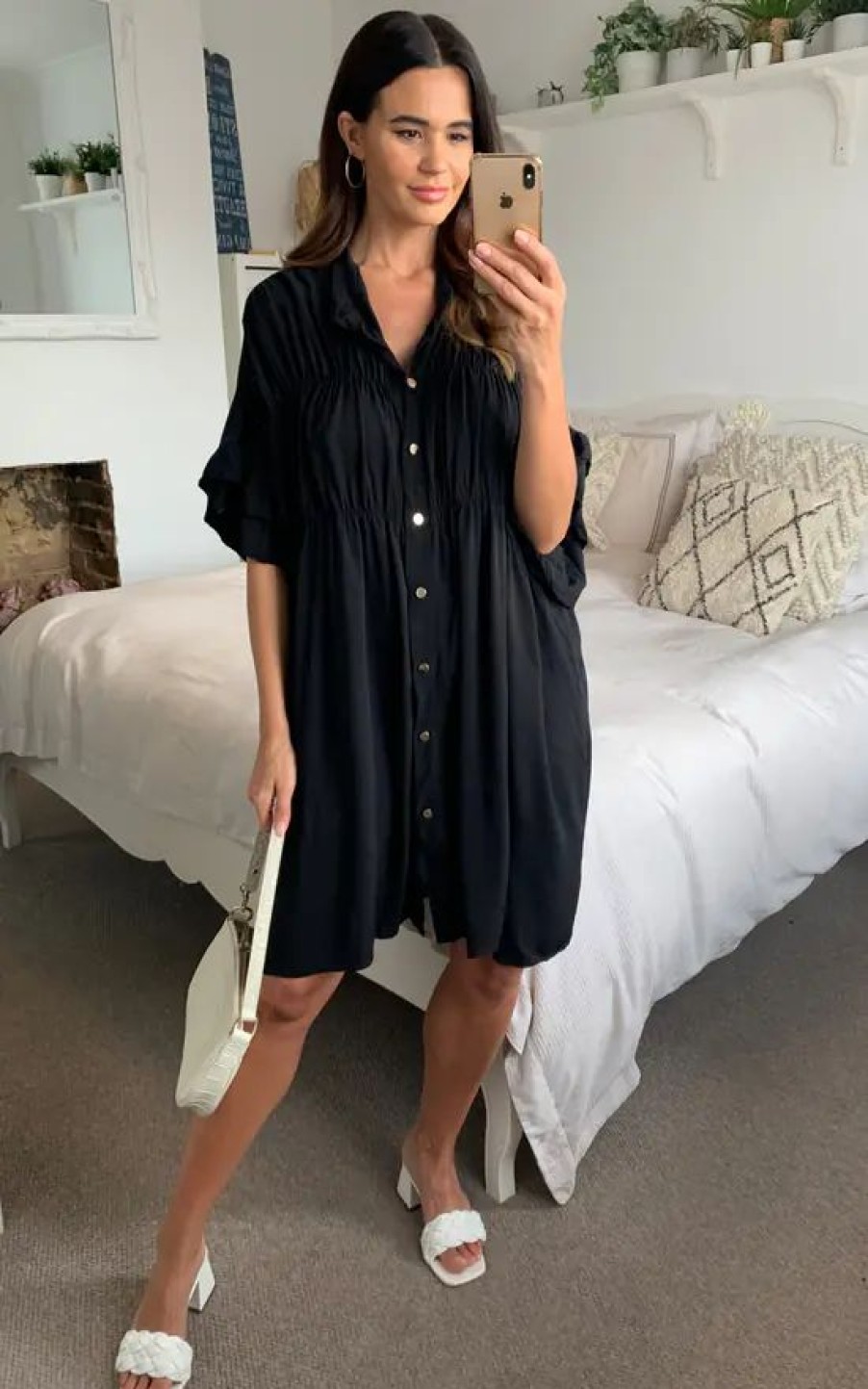 Dresses * | Coupon Hoxton Gal Relaxed Dress With Frill Sleeves In Black