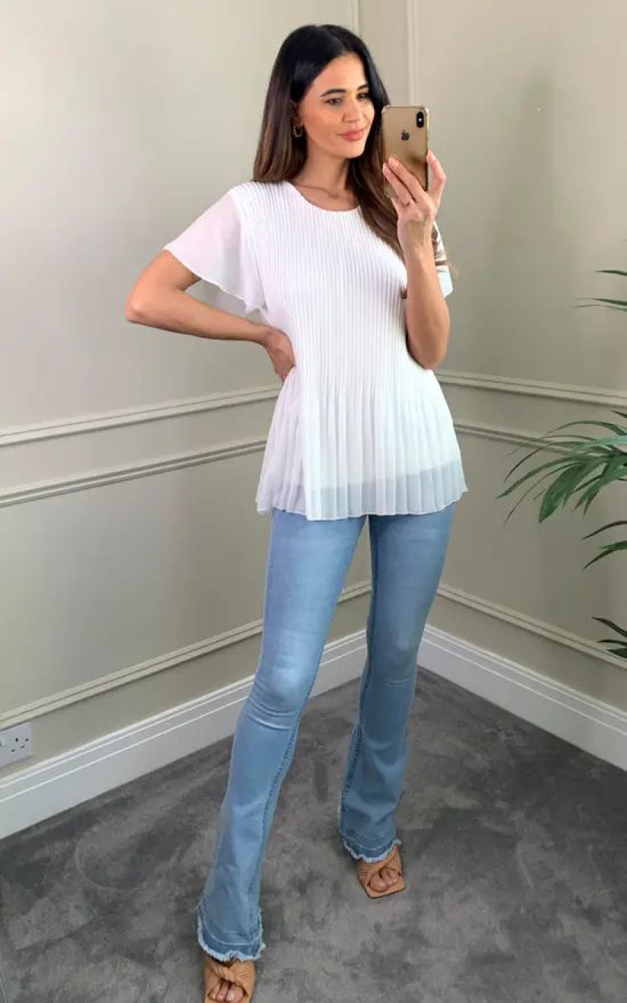 Tops * | Wholesale Hoxton Gal Short Sleeves Oversized Pleated Top In White