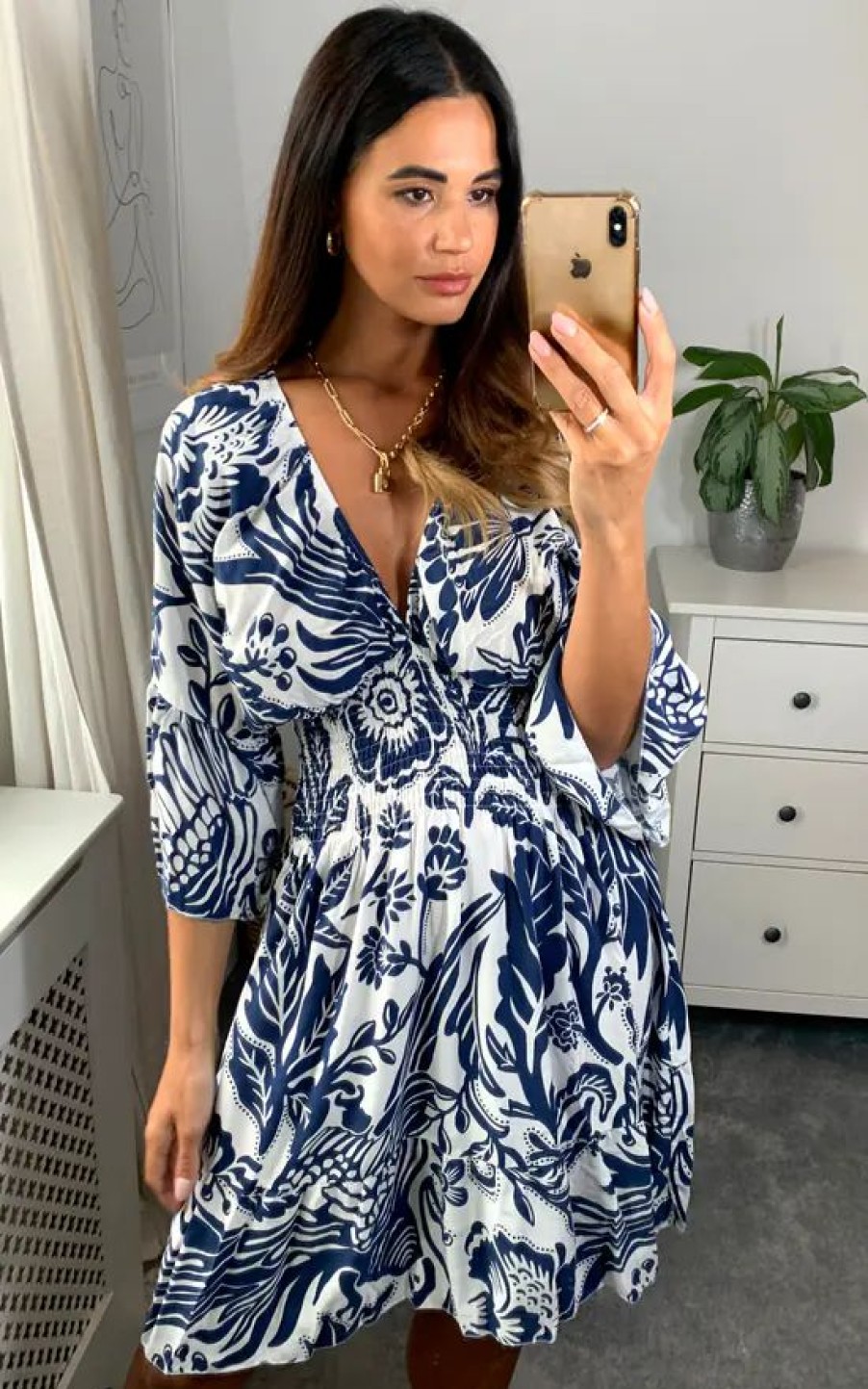 Dresses * | Best Pirce Hoxton Gal Oversized V Neck Detailed Floral Print Mini Dress In Navy And White