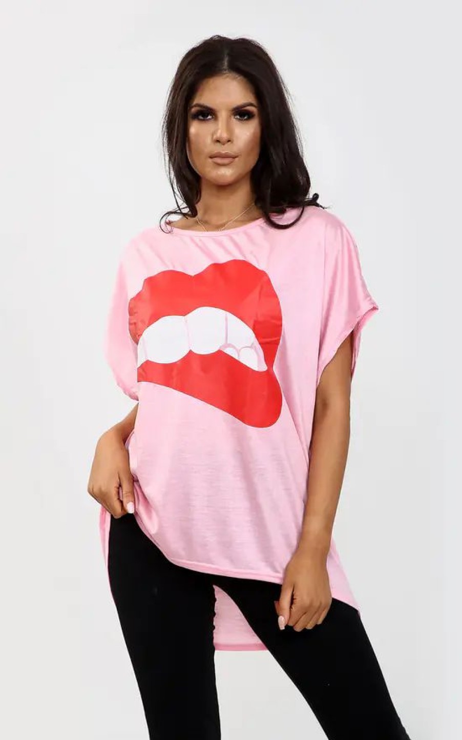 Tops * | Top 10 Oops Fashion Harper Lips Graphic Print Oversize Tshirt In Baby Pink