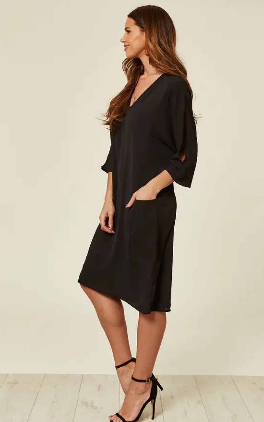 Dresses * | Deals Divine Grace Black Relaxed Fit Split Sleeve Midi Dress