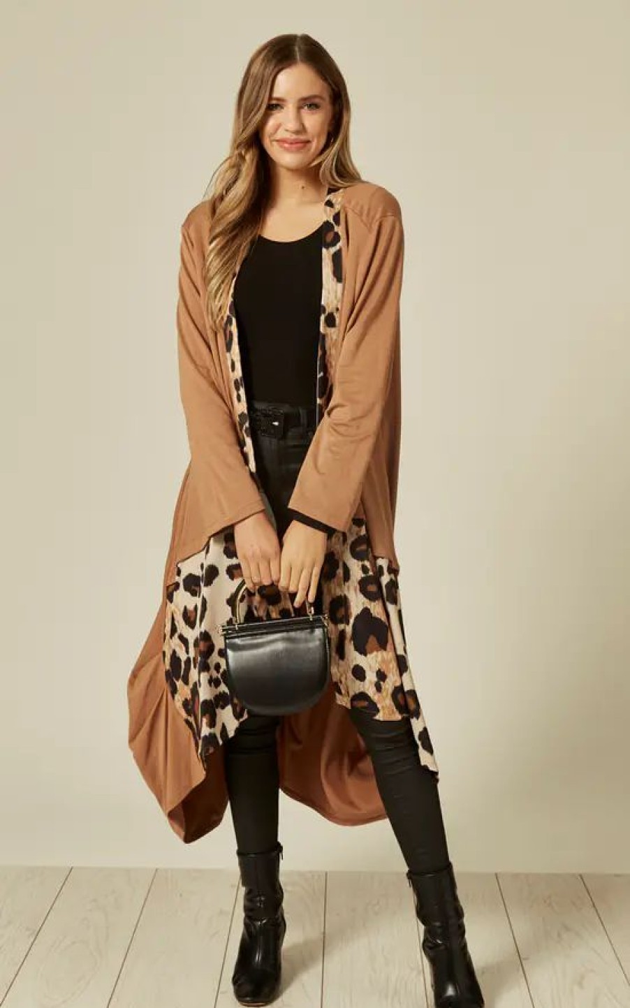 Knitwear * | New Loes House Oversized Leopard Print Long Cardigan In Camel