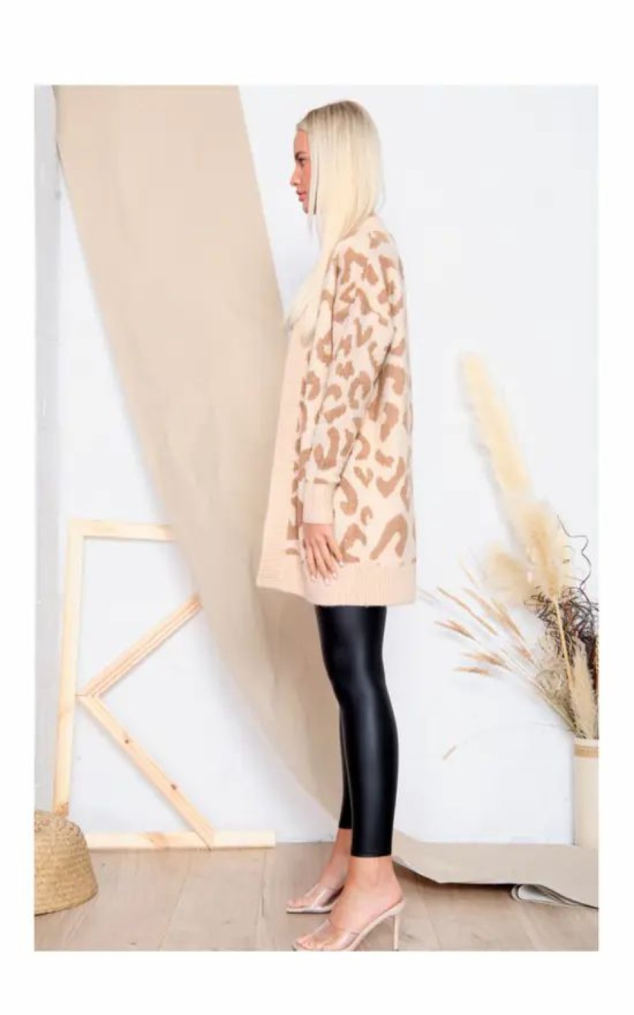 Knitwear * | Promo Loes House Leopard Print Knitted Cardigan In Beige